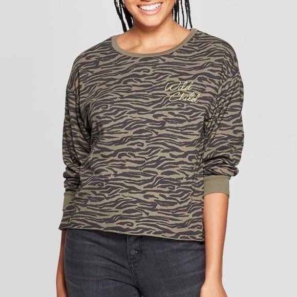 Grayson Threads Wild Child Graphic Pullover Long Sleeve Top Animal Print Size L - Picture 1 of 8